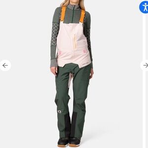 Kari Traa Johanne Bib Thyme Green NWT